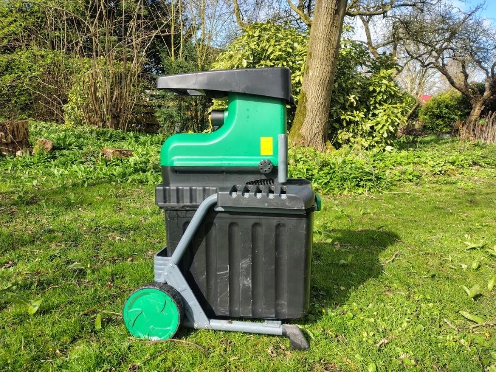 2500W elektrische takken hakselaar met opvangbak, Tuin en Terras, Hakselaars, Ophalen, Gebruikt, Topcraft, Met opvangbak