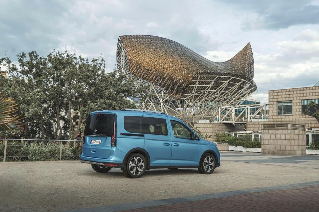 Ford Tourneo Connect 1.5 EcoBoost PHEV L1 Trend | 7-Persoons, Auto's, Stof, 1498 cc, Euro 6, 4 cilinders