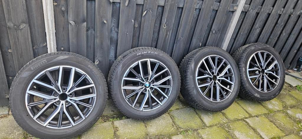 Originele BMW X1 U11 18 inch velgen met winterbanden, Ophalen, 18 inch, Velg(en), Winterbanden