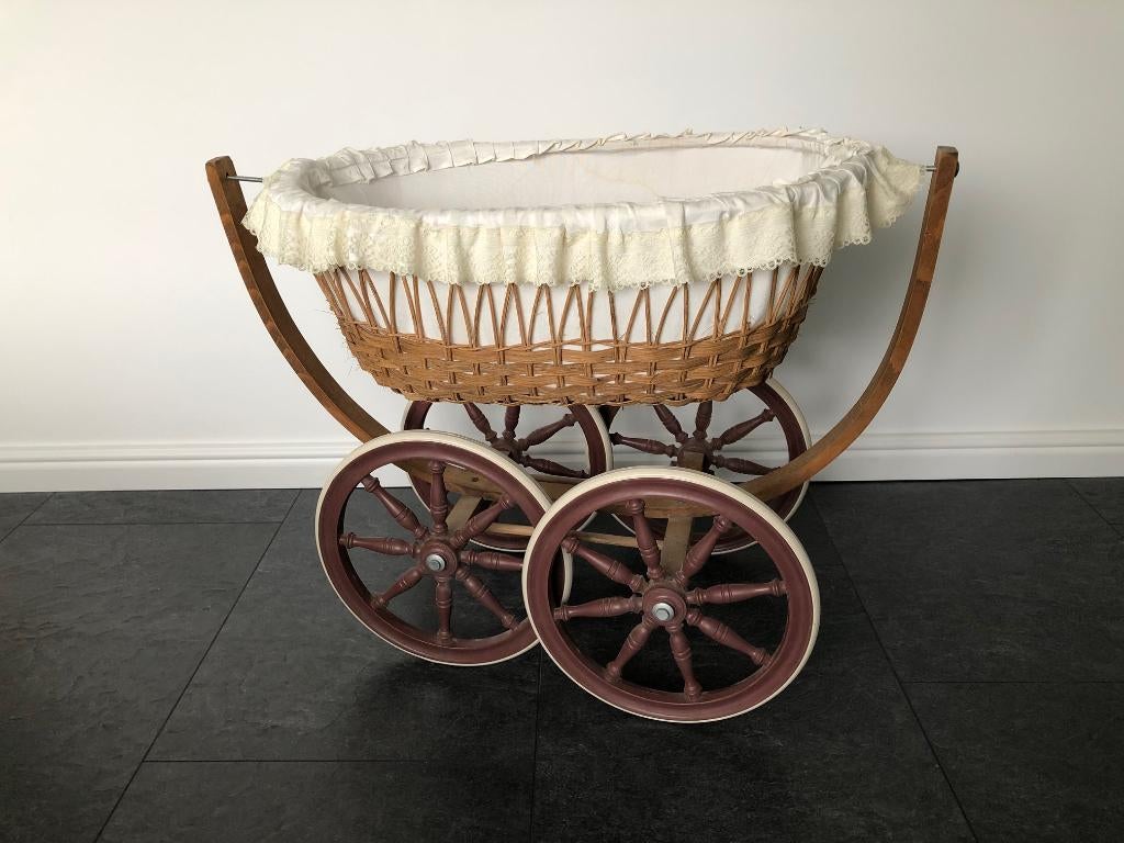 Antieke Wieg Wagen Schommelwieg 77 cm OPHALEN, Ophalen