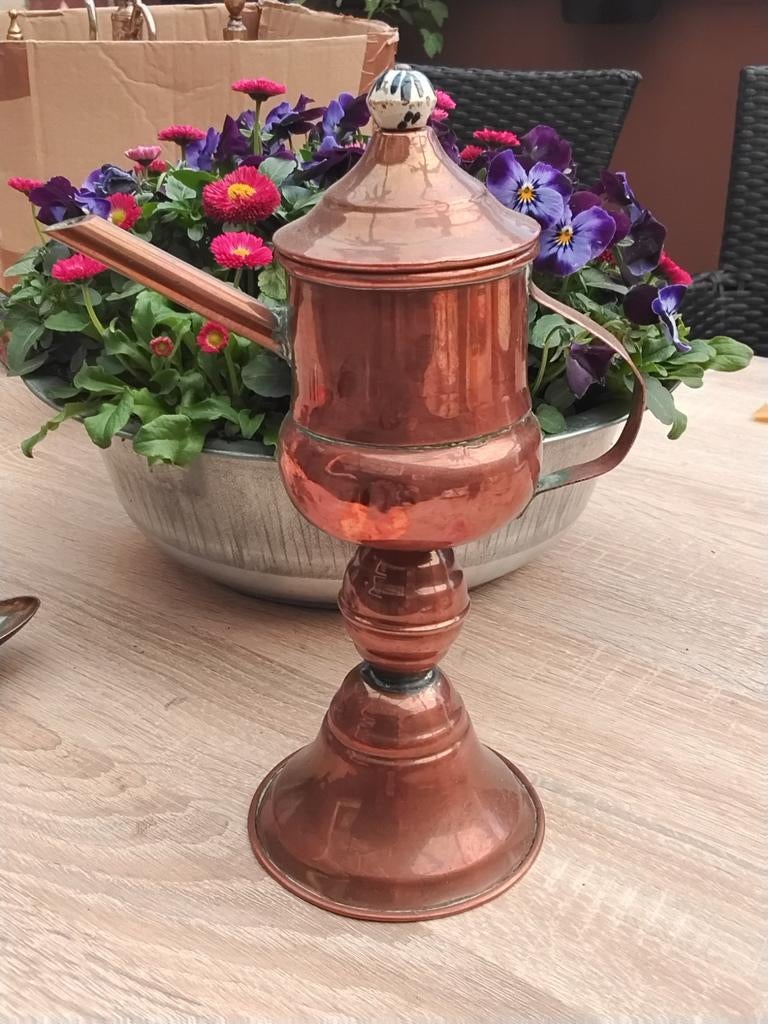 Antieke Koperen Koffiekan / Waterkan op Voet, Antiek en Kunst, Antiek | Koper en Brons, Ophalen, Koper