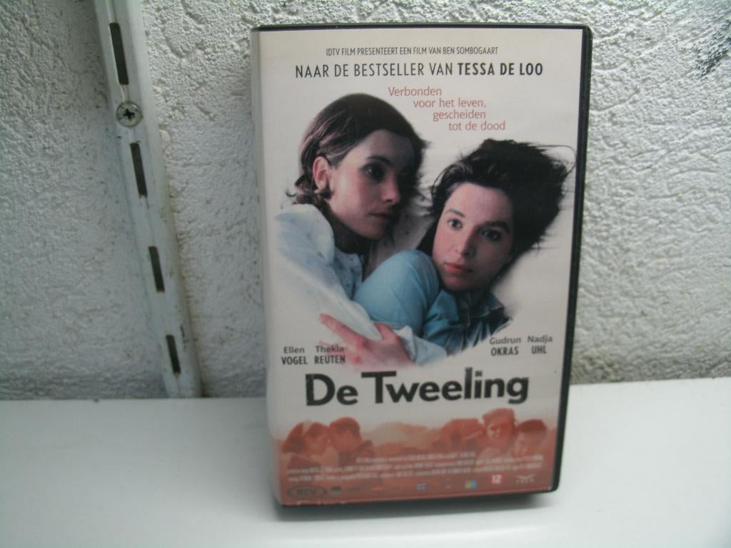 vhs 84b de tweeling, Alle leeftijden, Ophalen of Verzenden, Zo goed als nieuw