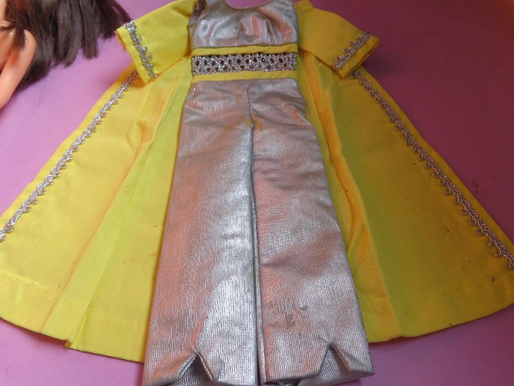 Barbie vintage Silver Polish, Verzamelen, Ophalen of Verzenden, Gebruikt, Kleertjes