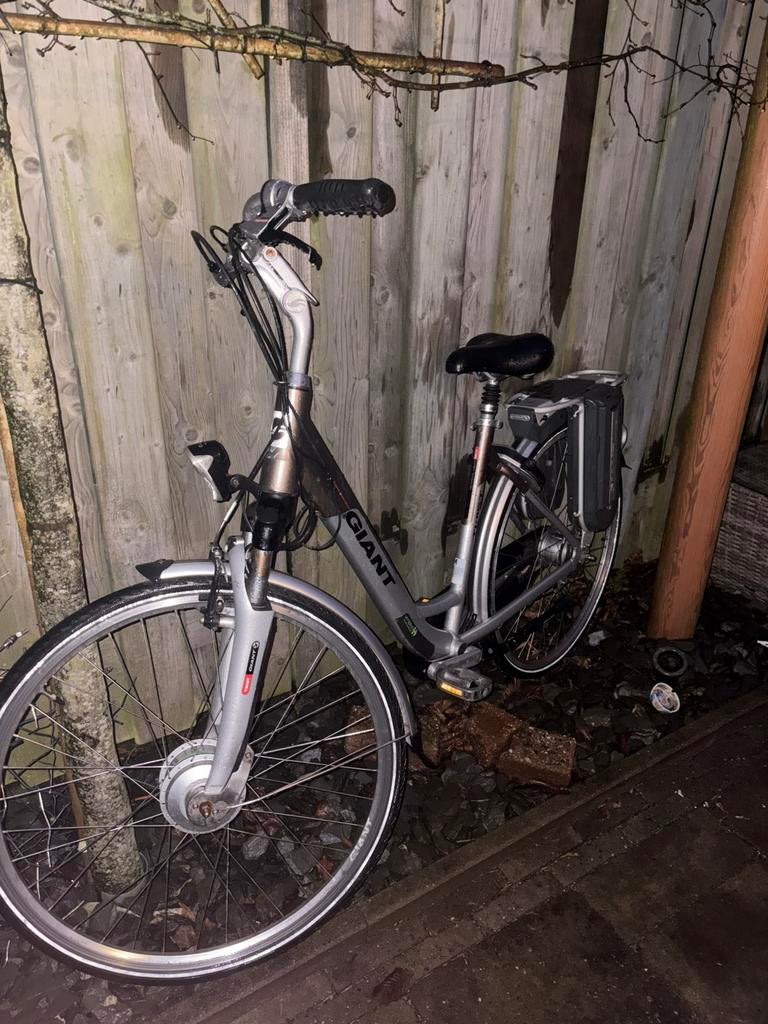 Giant e bike twist, Ophalen, Zo goed als nieuw, Minder dan 30 km per accu, Giant