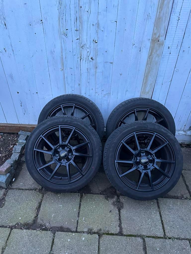 5x100 16 inch Dotz velgen Polo/ibiza/fabia/AudiA1, Ophalen, Banden en Velgen