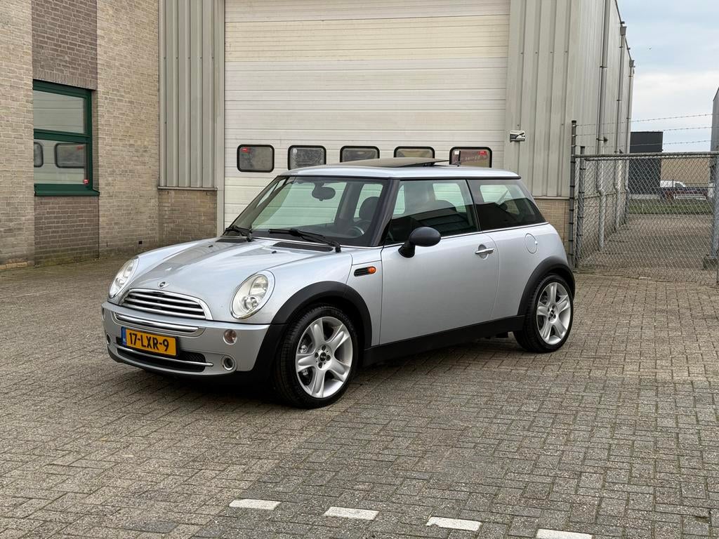 Mini Cooper ONE 2006 Panorama dak Luxe, Auto's, Voorwielaandrijving, Zwart, 4 cilinders, 4 stoelen