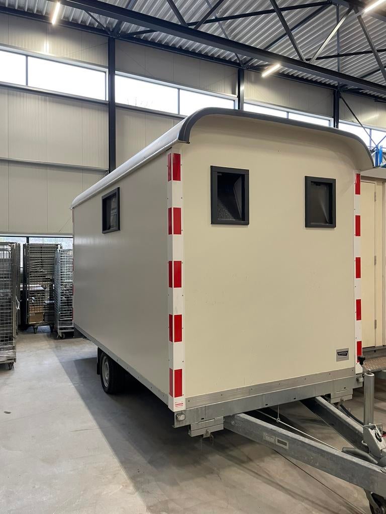 Te koop toilet wagen, Doe-het-zelf en Verbouw, Sanitair, Ophalen of Verzenden, Zo goed als nieuw, Toilet