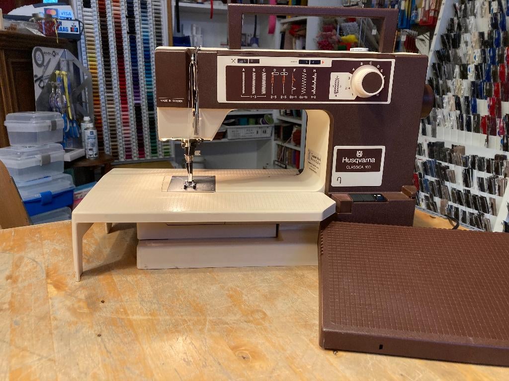 Husqvarna Classica 100 naaimachine, Ophalen, Gebruikt, Zweden, Info@husqvarna.com