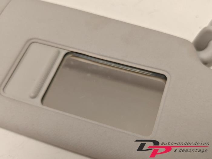 Zonneklep van een Volkswagen Golf, Gebruikt, -, Volkswagen, -