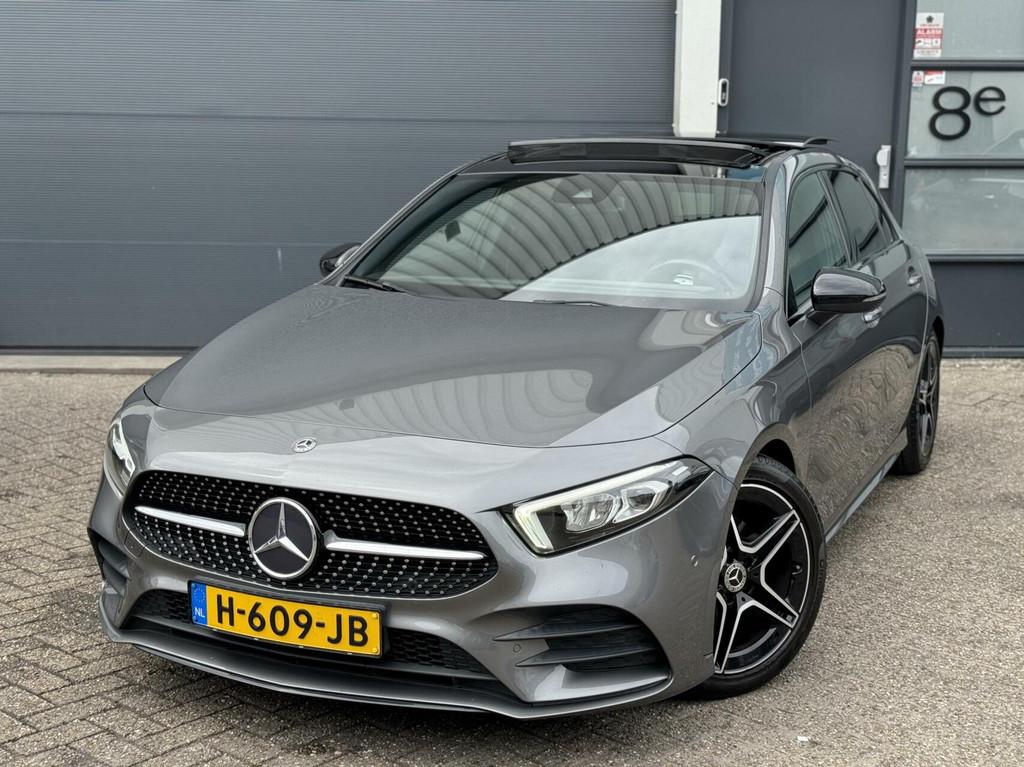 Mercedes A-klasse 180 AMG Pano / Sfeer Automaat, 136 pk, Gebruikt, 4 cilinders, Origineel Nederlands
