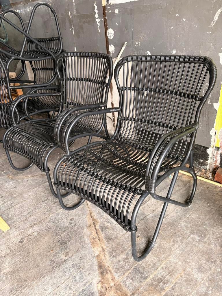 Satelliet Helena Lounge stoel, Ophalen, Zo goed als nieuw, Kunststof