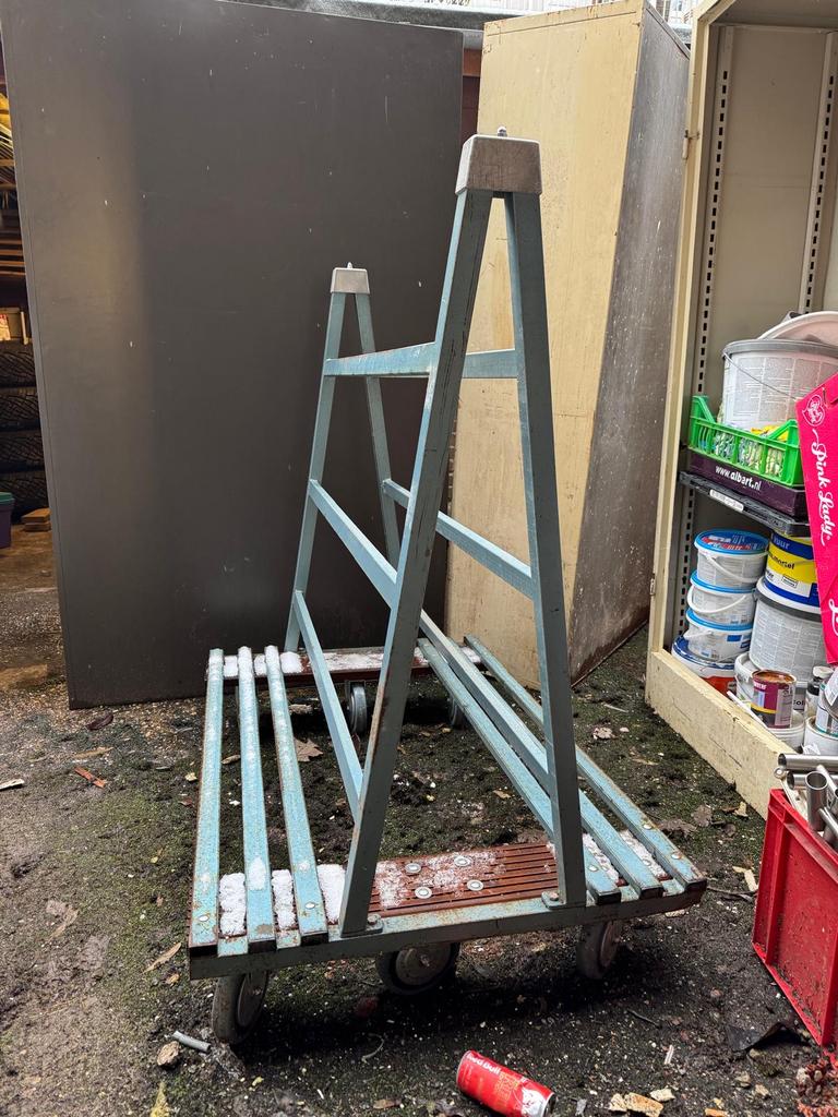 Platenkar voor hout opslag, Ophalen, Gebruikt