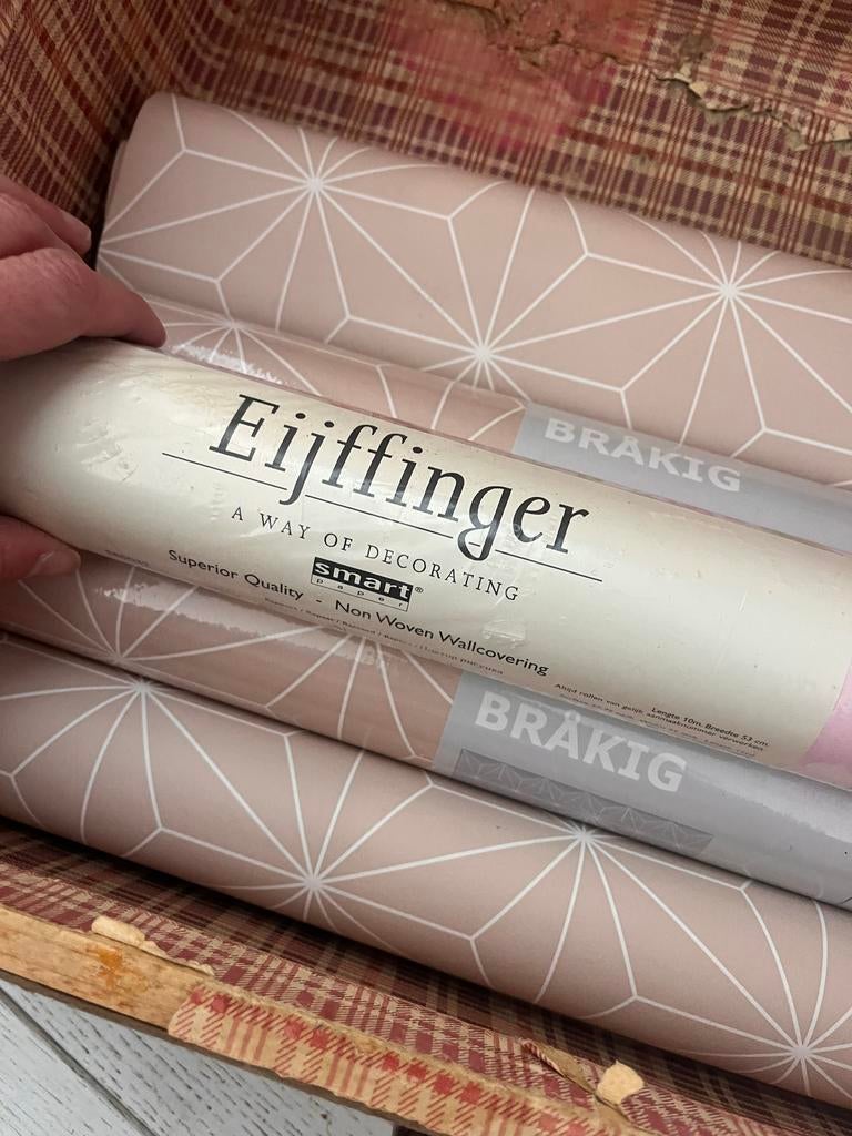 Behang: Pip Studio (1 rol) en IKEA Brakig (2,5 rol), Ophalen, Minder dan 10 m², Roze
