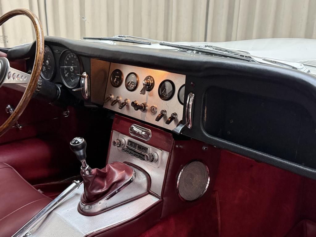 Jaguar XKE E-type S1 3.8 FHC Fixed Head Coupé / EU-NL Regis, Wit, Leder, Handgeschakeld, 3800 cc