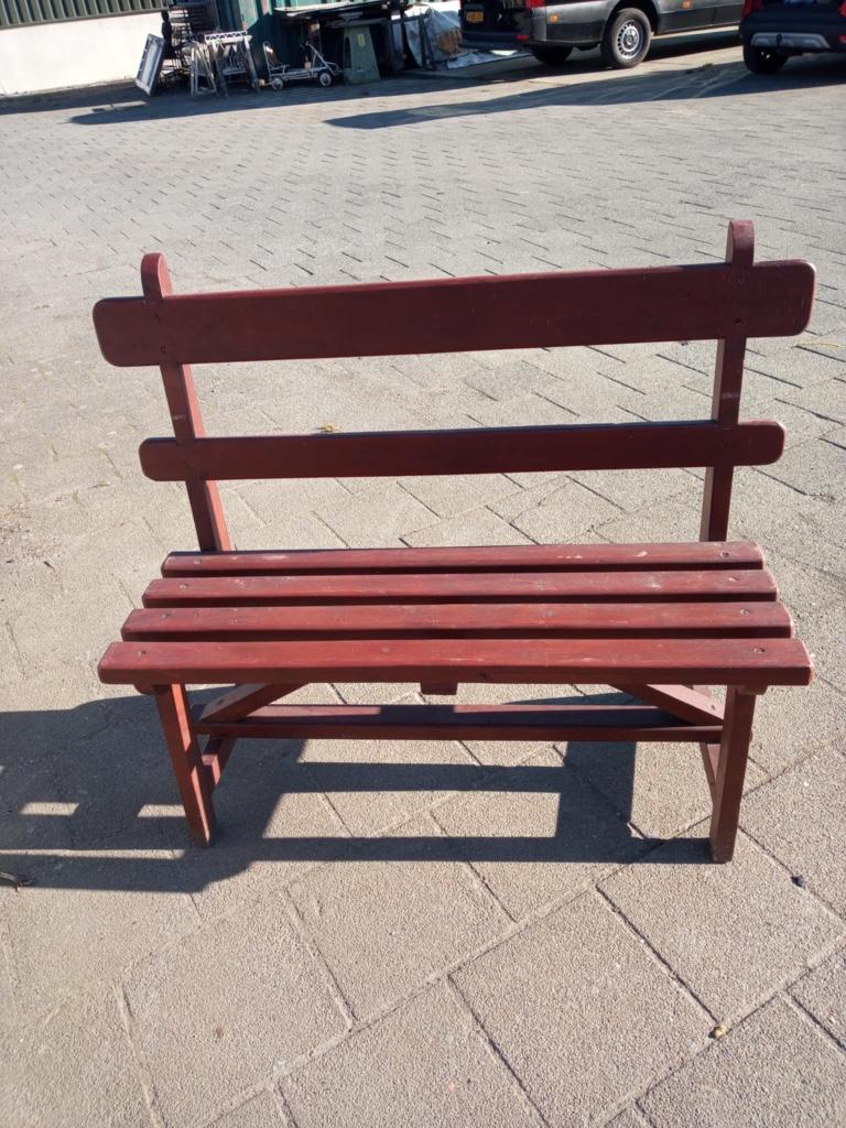 Oud houten bankje, Ophalen