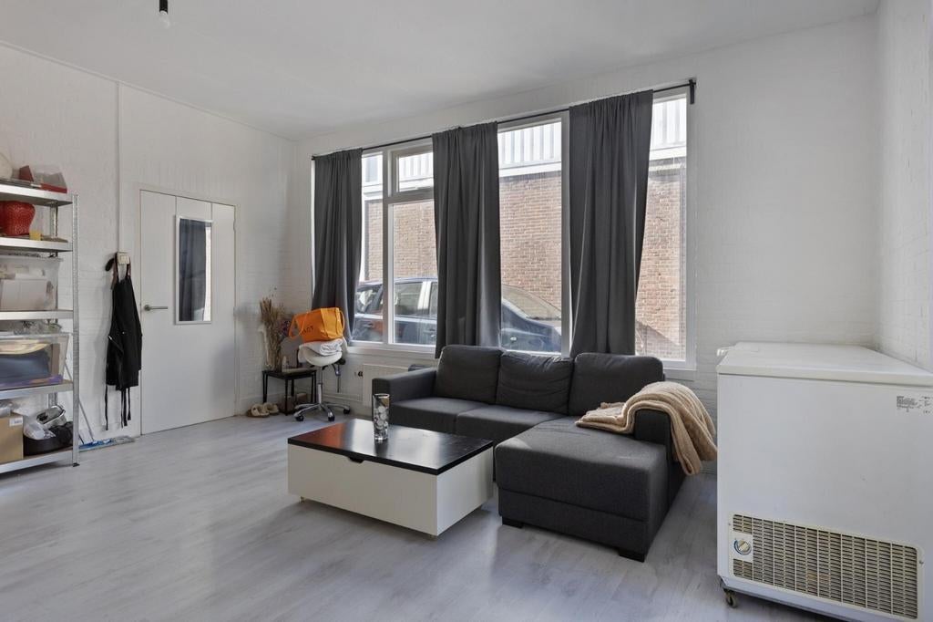 Te huur opslagruimte van 100 m2 in Waalwijk, Zakelijke goederen, Verzenden