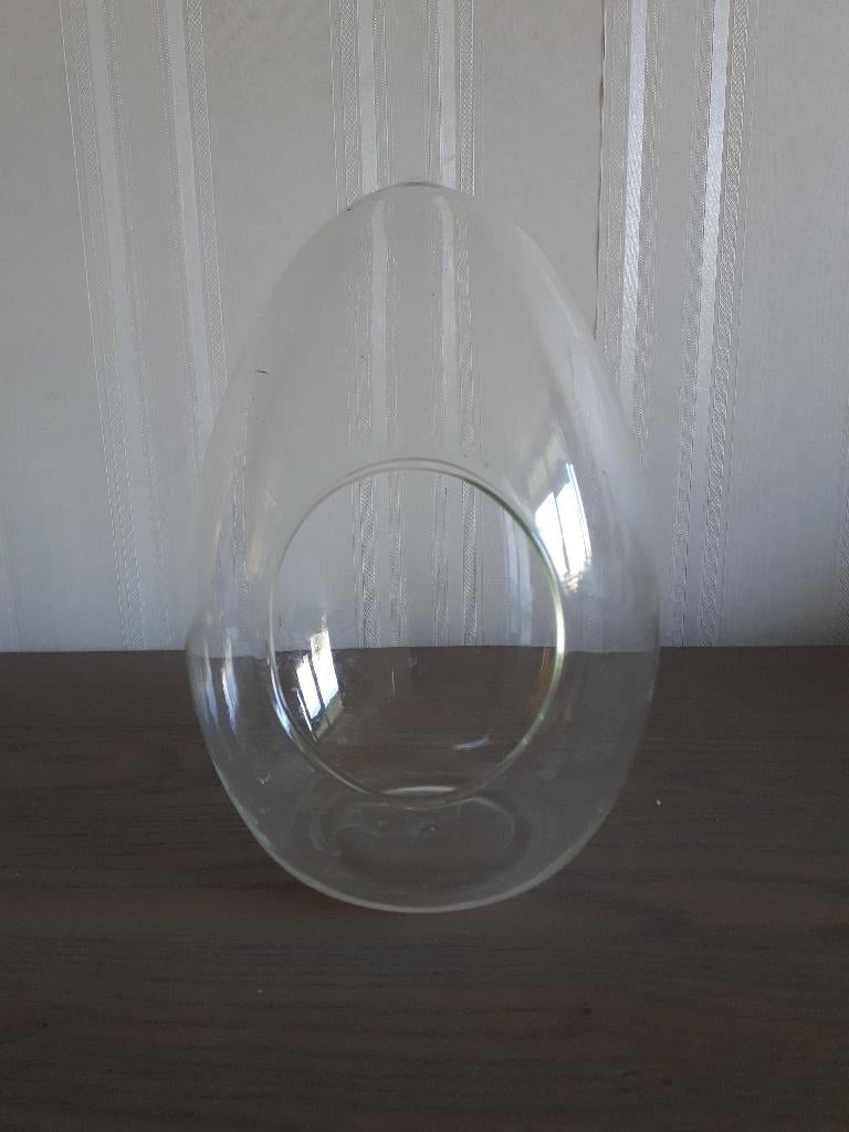 Glazen Paasei, Ophalen, Zo goed als nieuw