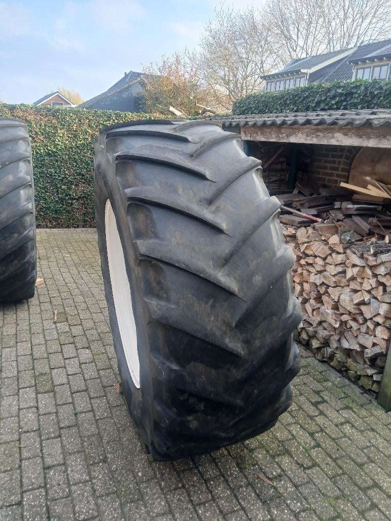Banden gesneden Michelin 650/65r38, Ophalen, Zo goed als nieuw