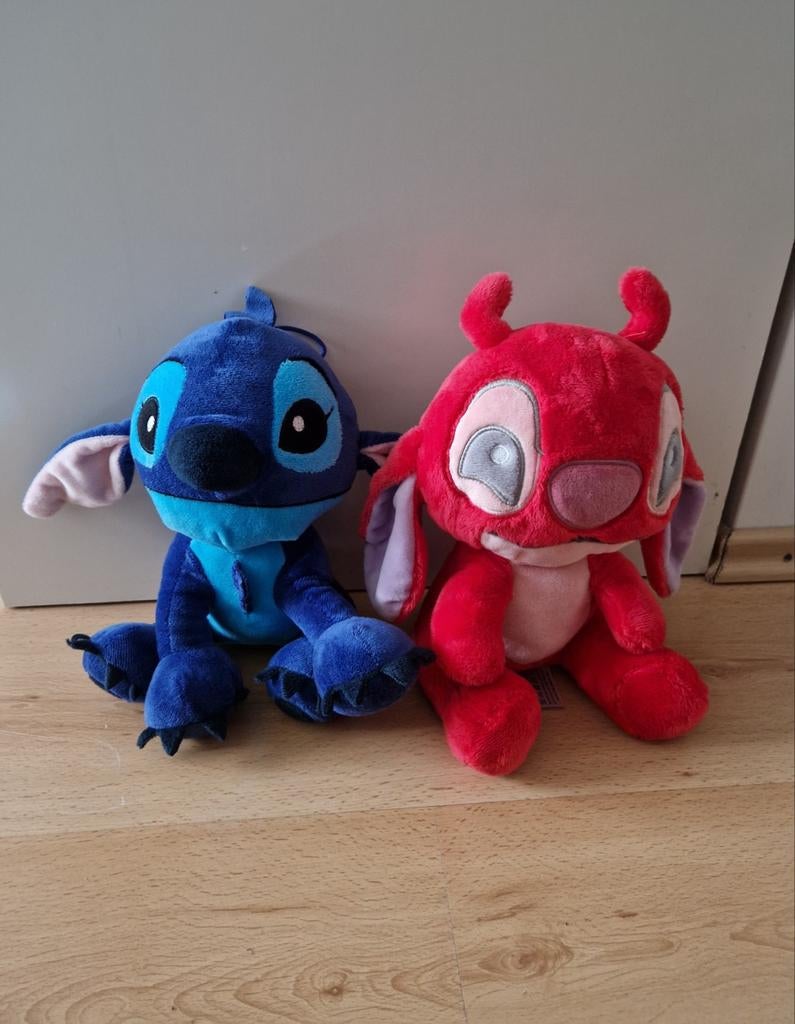 Knuffels disney lilo en stitch leroy rood blauw plush pluche, Ophalen of Verzenden, Zo goed als nieuw, Overige typen