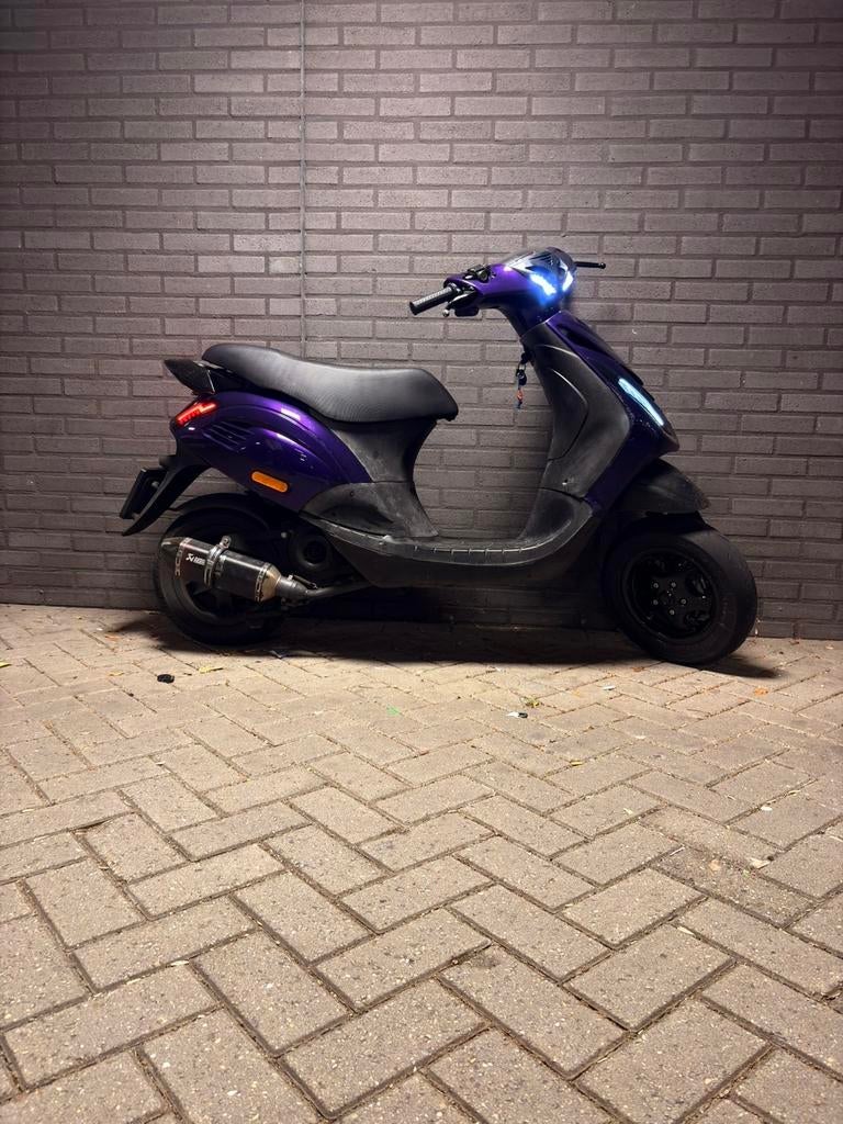 Zip80cc, Ophalen, Zo goed als nieuw, Benzine, Zip