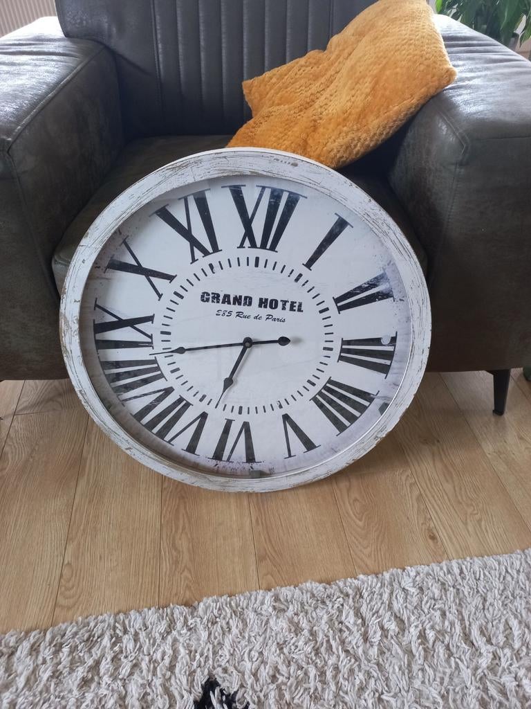 Klok, Ophalen, Wandklok