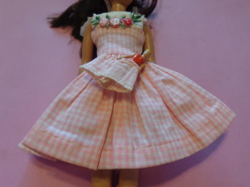 Barbie vintage Skipper Me 'N my doll compleet, Ophalen of Verzenden, Gebruikt, Kleertjes