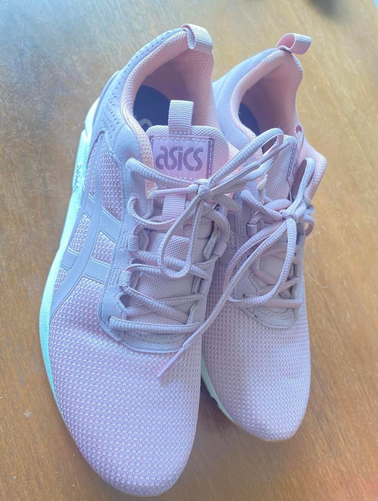 Danes schoenen / nieuw, Ophalen of Verzenden, Nieuw, Zwart, Sneakers of Gympen