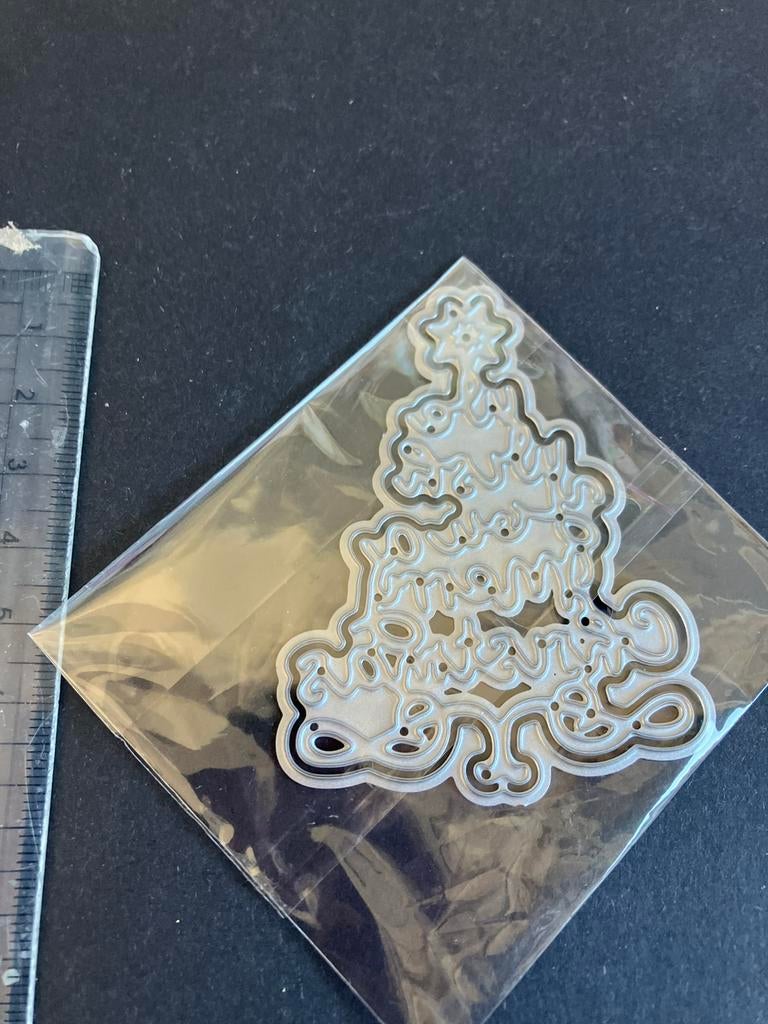 Snijmal kerstboom Merry Christmas, Hobby en Vrije tijd, Kaarten | Zelf maken, Ophalen of Verzenden, Nieuw, Kerst, Pons of Mal