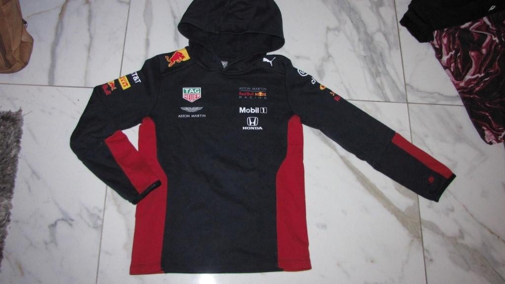 140 REDBULL hoody, Ophalen of Verzenden, Zo goed als nieuw, Jongen, Trui of Vest