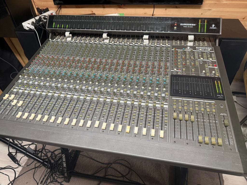 Mengpaneel BEHRINGER Eurodesk MX 8000, Ophalen, Gebruikt