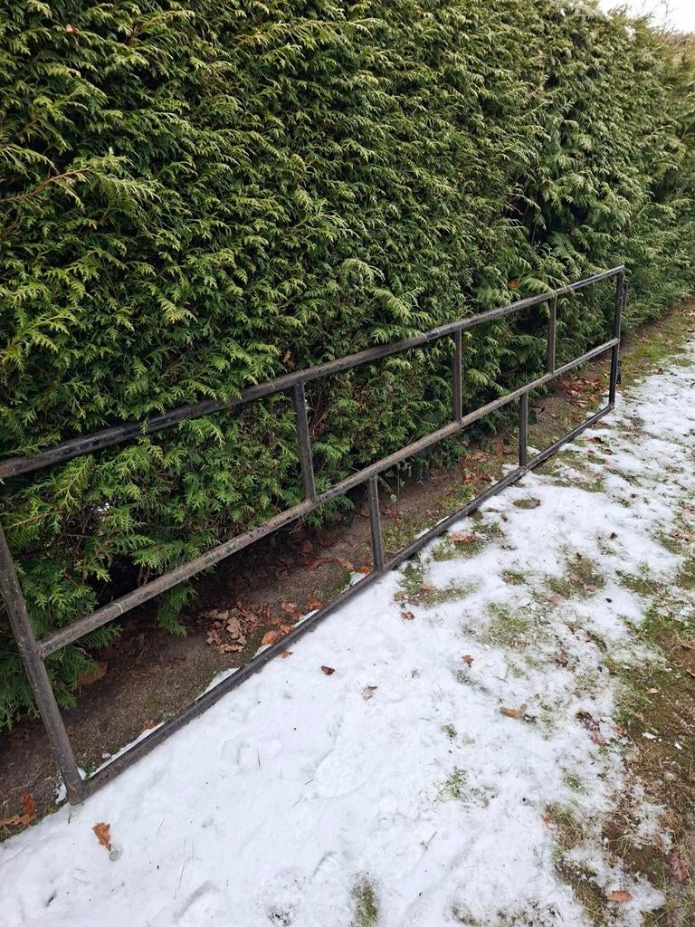 Landhek, Dieren en Toebehoren