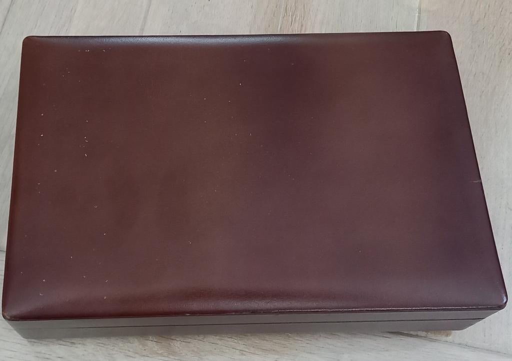 Sigarettenbox met (defecte) speeldoos., Ophalen, Gebruikt