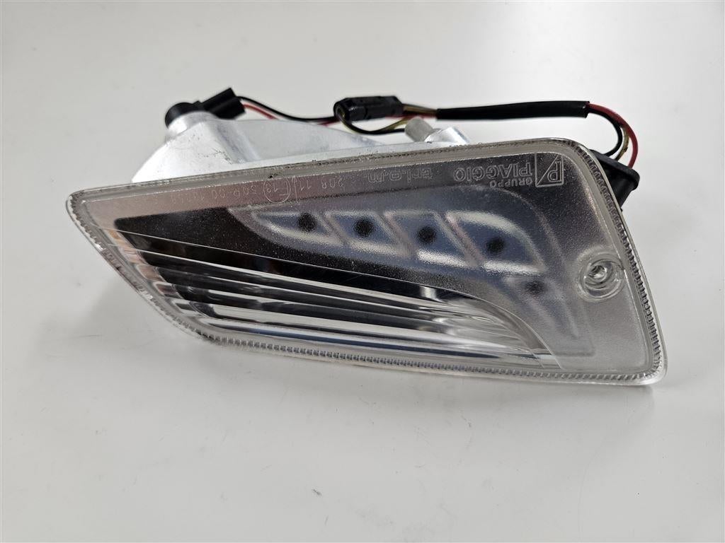 Piaggio Vespa GTS 300 ABS [2017-2019] 1D00476 knipperlicht, Ophalen of Verzenden, Zo goed als nieuw, Overige typen, Vespa