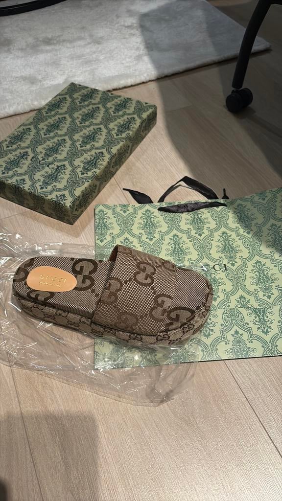 Mooie stevige gucci slippers, Ophalen of Verzenden, Nieuw