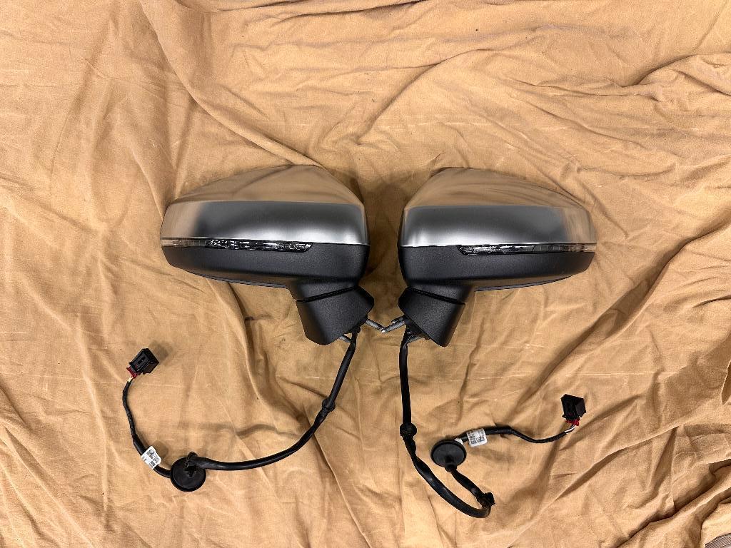 Originele Audi S3 A3 8V spiegelset compleet (links + rechts), Auto-onderdelen, Spiegels, Ophalen, Gebruikt, Volkswagen