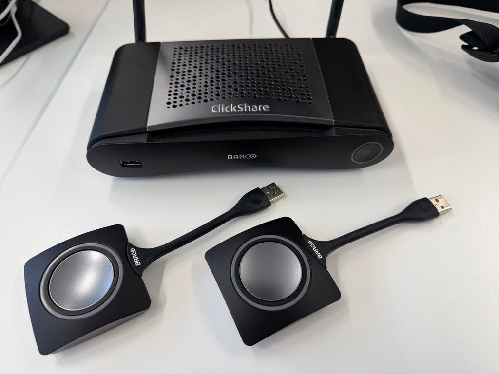 Barco Clickshare CSE-200 Draadloos Presentatiesysteem, Ophalen of Verzenden, Zo goed als nieuw