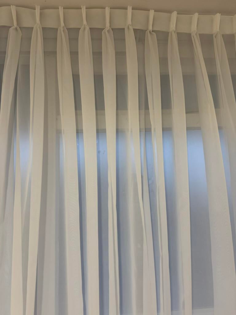 Witte vitrage, zo goed als nieuw - 280x261 cm, Ophalen of Verzenden, Zo goed als nieuw, Wit, 200 cm of meer