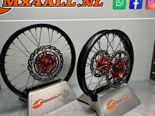 SM Pro Factory wielenset 19/21 inch KTM met of zonder banden, Motoren, Onderdelen | Overige, Gereviseerd, Ophalen of Verzenden