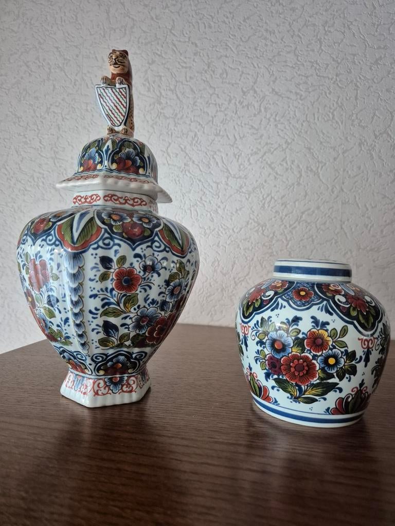 Delfst gekleurd met certificaten., Antiek en Kunst, Ophalen of Verzenden