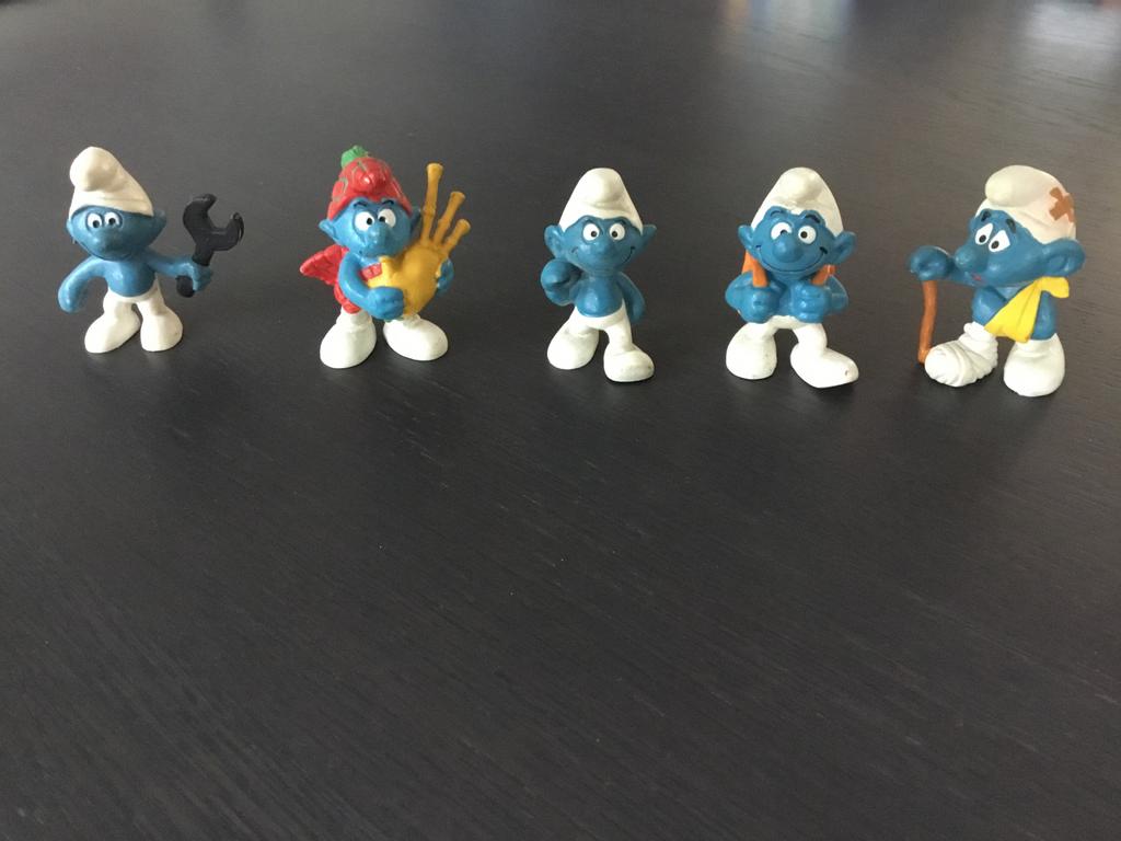 5 diverse oude smurfen, Verzamelen, Smurfen, Ophalen of Verzenden, Gebruikt, Verschillende Smurfen, Poppetje, Figuurtje of Knuffel