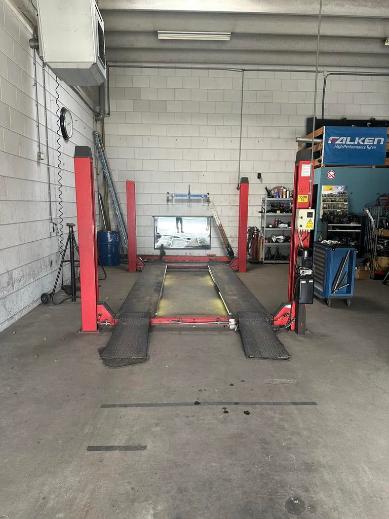 4 Koloms Apk hefbrug(Werther) 3500kg, Ophalen of Verzenden, Zo goed als nieuw