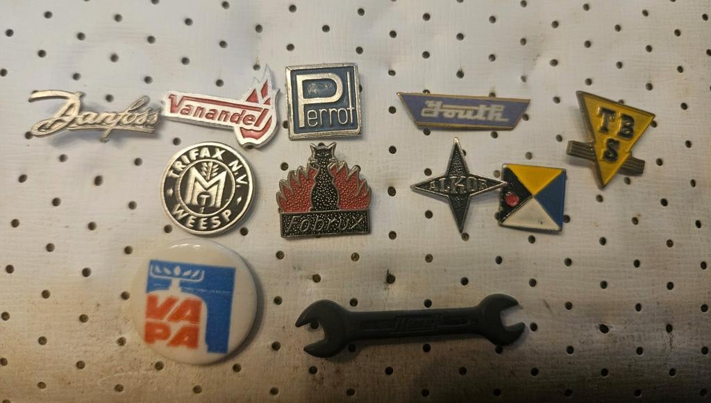 Vintage Speldjes Collectie - 11x techniek, Ophalen of Verzenden, Gebruikt, Merk, Speldje of Pin