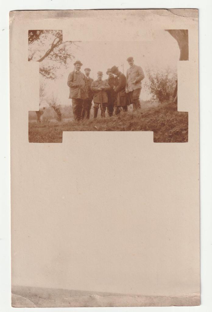Fotokaart jagers jachtgroepje met jachtgeweren, Gebruikt, Verzenden, Foto, Voor 1940