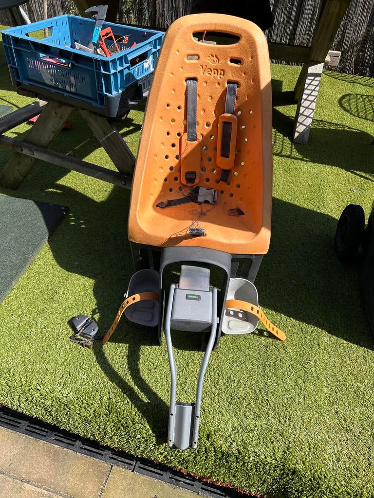 Gratis Yepp fietsstoeltje, Fietsen en Brommers, Fietsaccessoires | Fietsstoeltjes, Ophalen, Gebruikt, Achterzitje, Voetsteuntjes