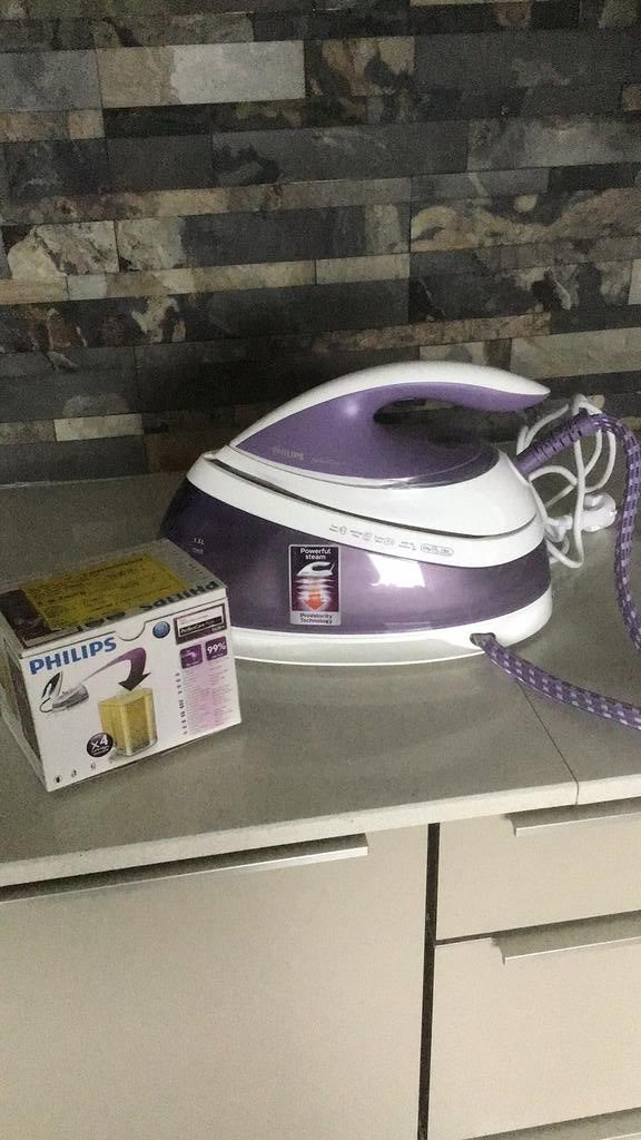 Philips stoomgenerator / strijkijzer, Witgoed en Apparatuur, Strijkijzers en Strijkplanken, Ophalen, Zo goed als nieuw