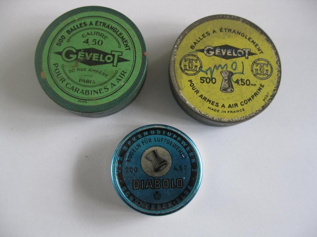 2 Lege en 1 vol doosje luchtbuks kogeltjes, Ophalen of Verzenden, Landmacht, Overige gebieden, Overige typen