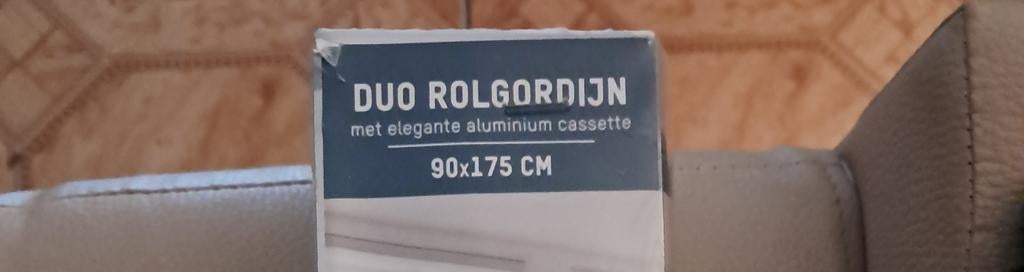 Te koop verduistering rolgordijn, Ophalen