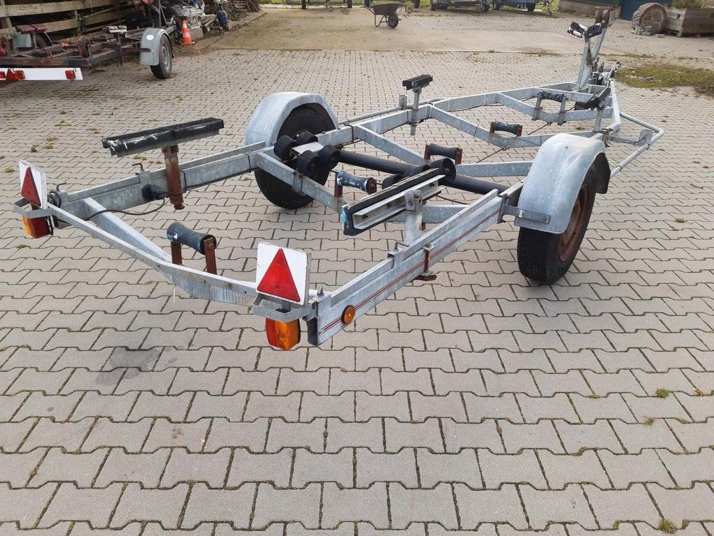 Grote geremde trailer, Watersport en Boten, Boottrailers, Gebruikt, Sloepentrailer, Minder dan 1500 kg, Verstelbare verlichting