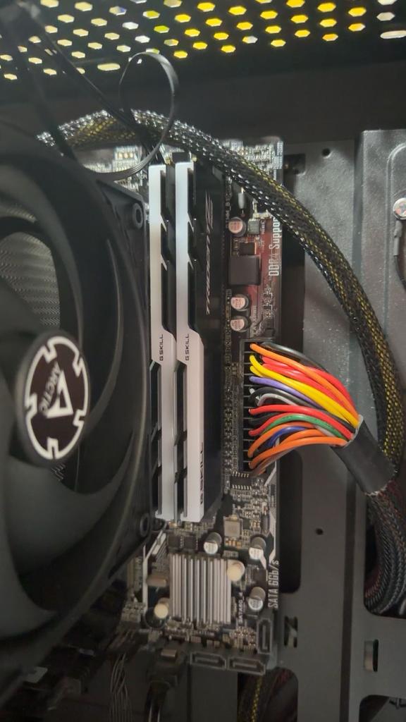 G.Skill DDR4 32GB 3200MHz CL16 Trident Z RGB, Gebruikt, 32 GB, DDR4, Ophalen of Verzenden