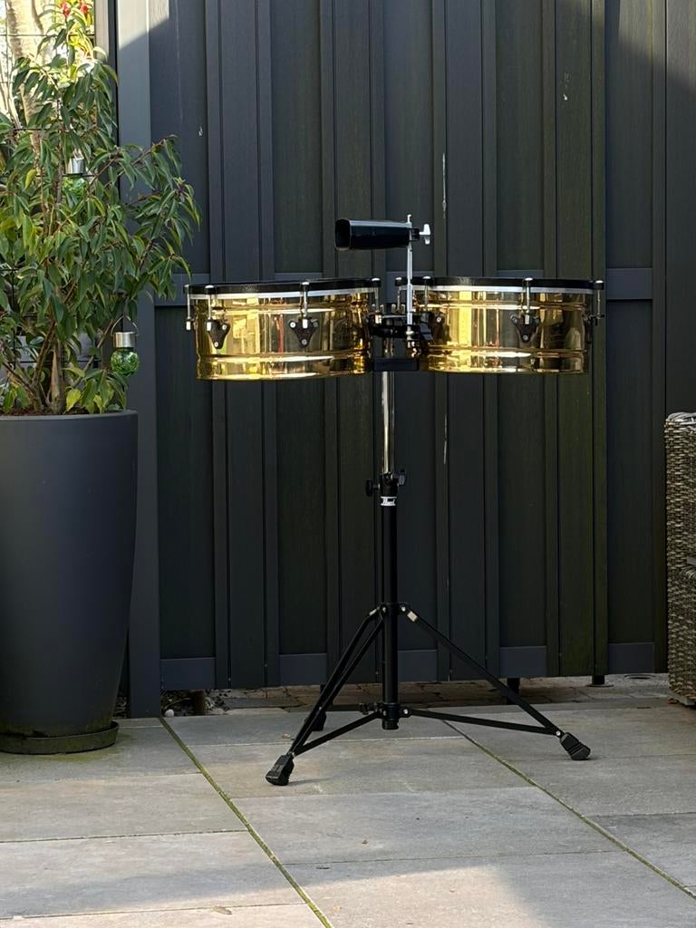 Pearl “Elite” timbales brass 14”/15” incl standaard bel, Muziek en Instrumenten, Ophalen, Gebruikt, Trommel